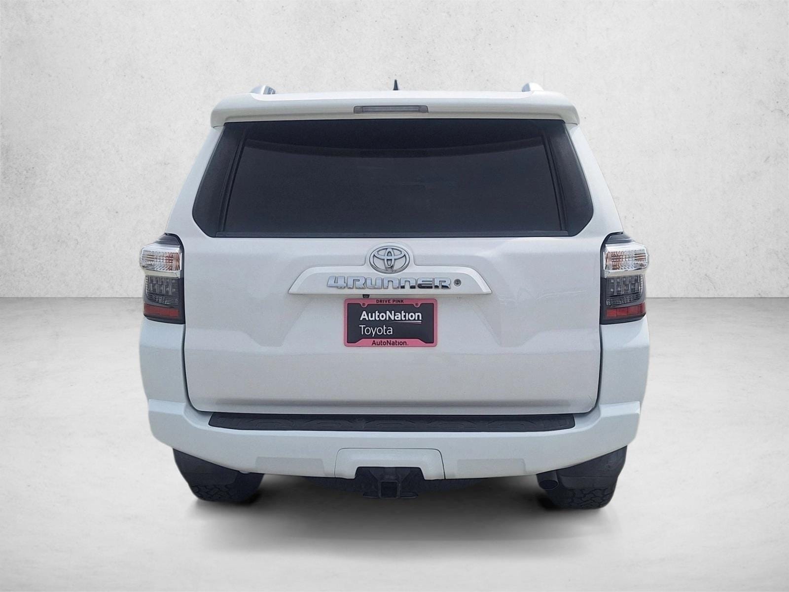 2016 Toyota 4Runner SR5 photo 6