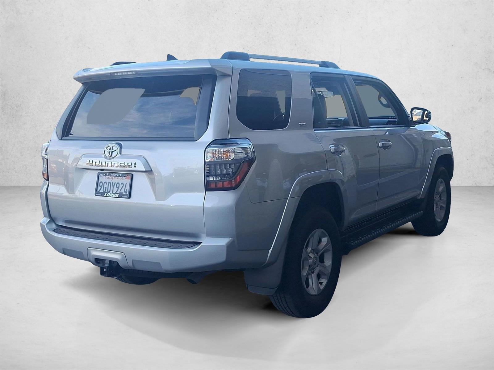 2023 Toyota 4Runner SR5 Premium photo 4
