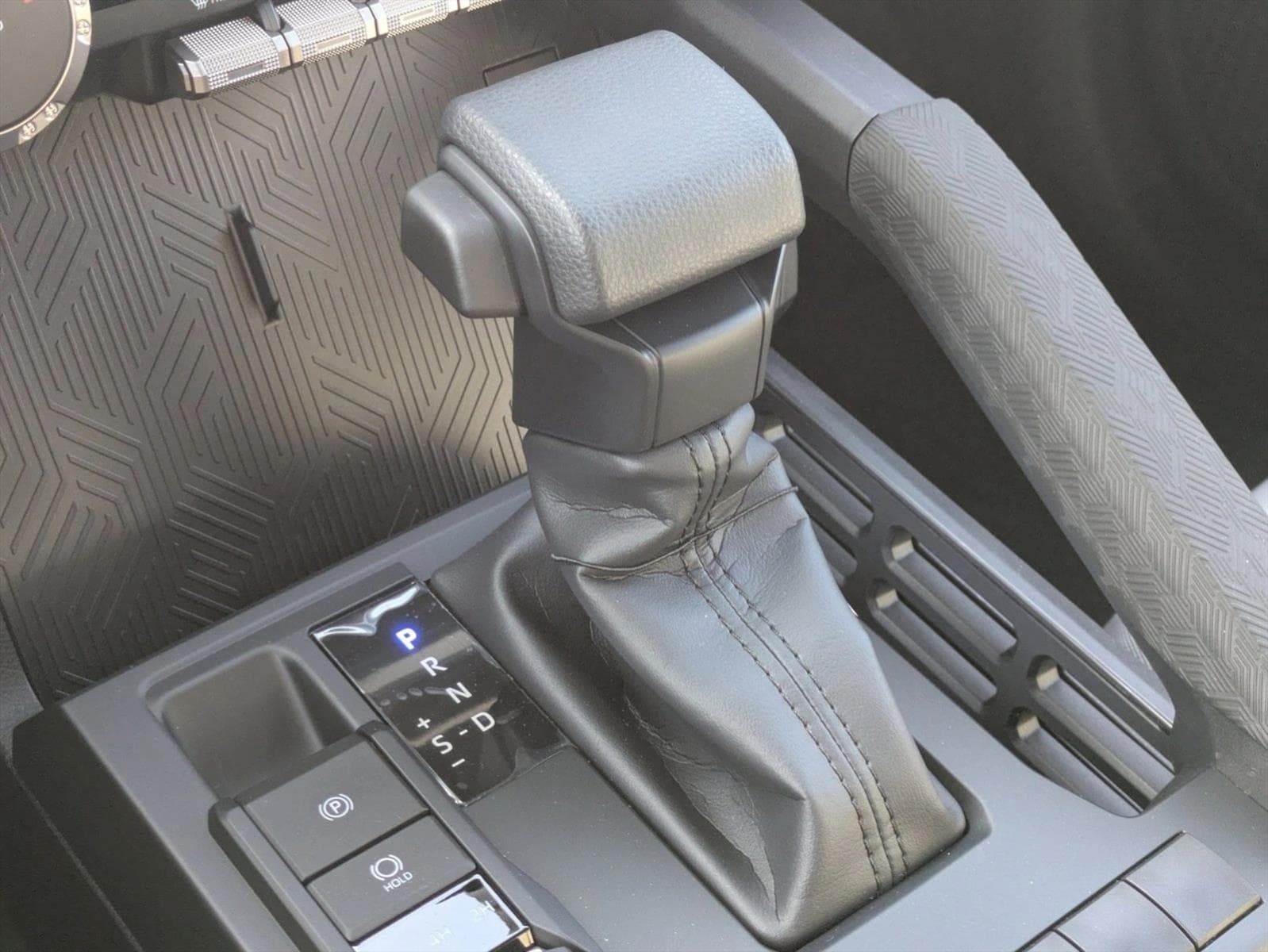 2026 Toyota Tacoma SR5 - Photo 11