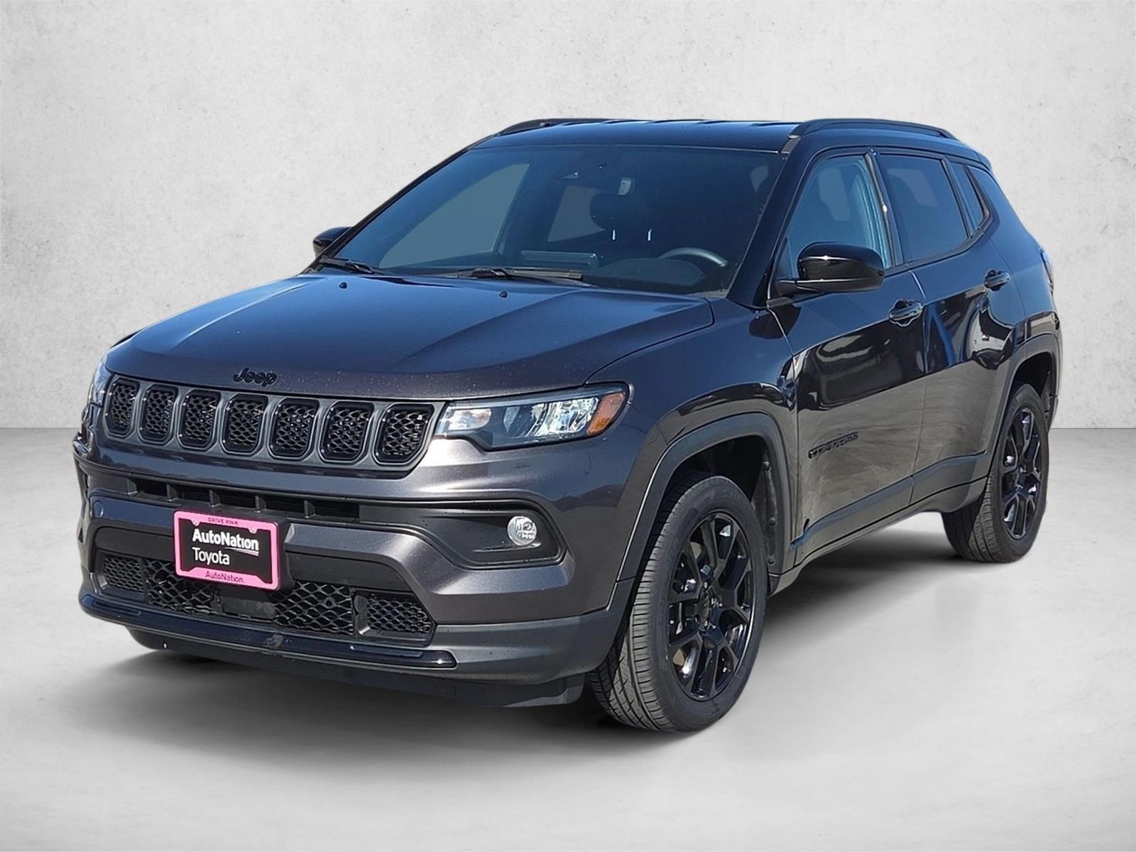 Used 2023 Jeep Compass Latitude SUV