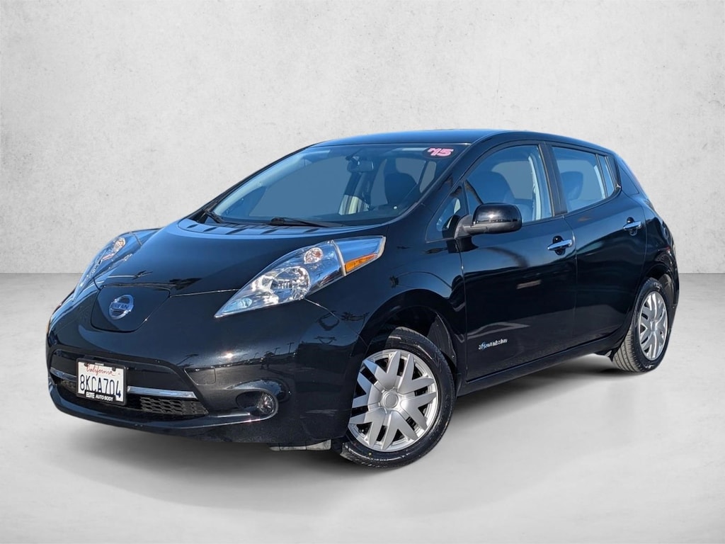 Used 2015 Nissan LEAF S Hatchback