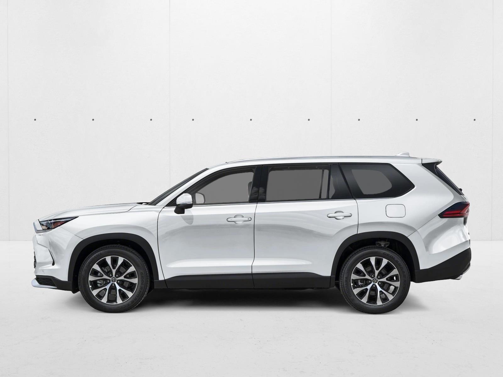 2026 Toyota Highlander Hybrid Limited photo 3