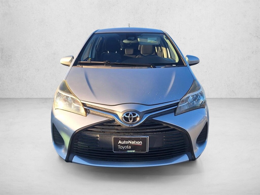 Used 2017 Toyota Yaris 5-Door L Hatchback