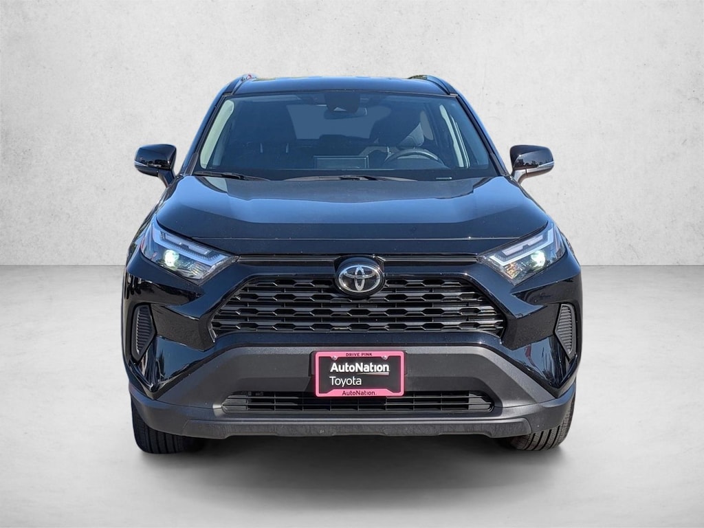 Used 2025 Toyota RAV4 XLE SUV