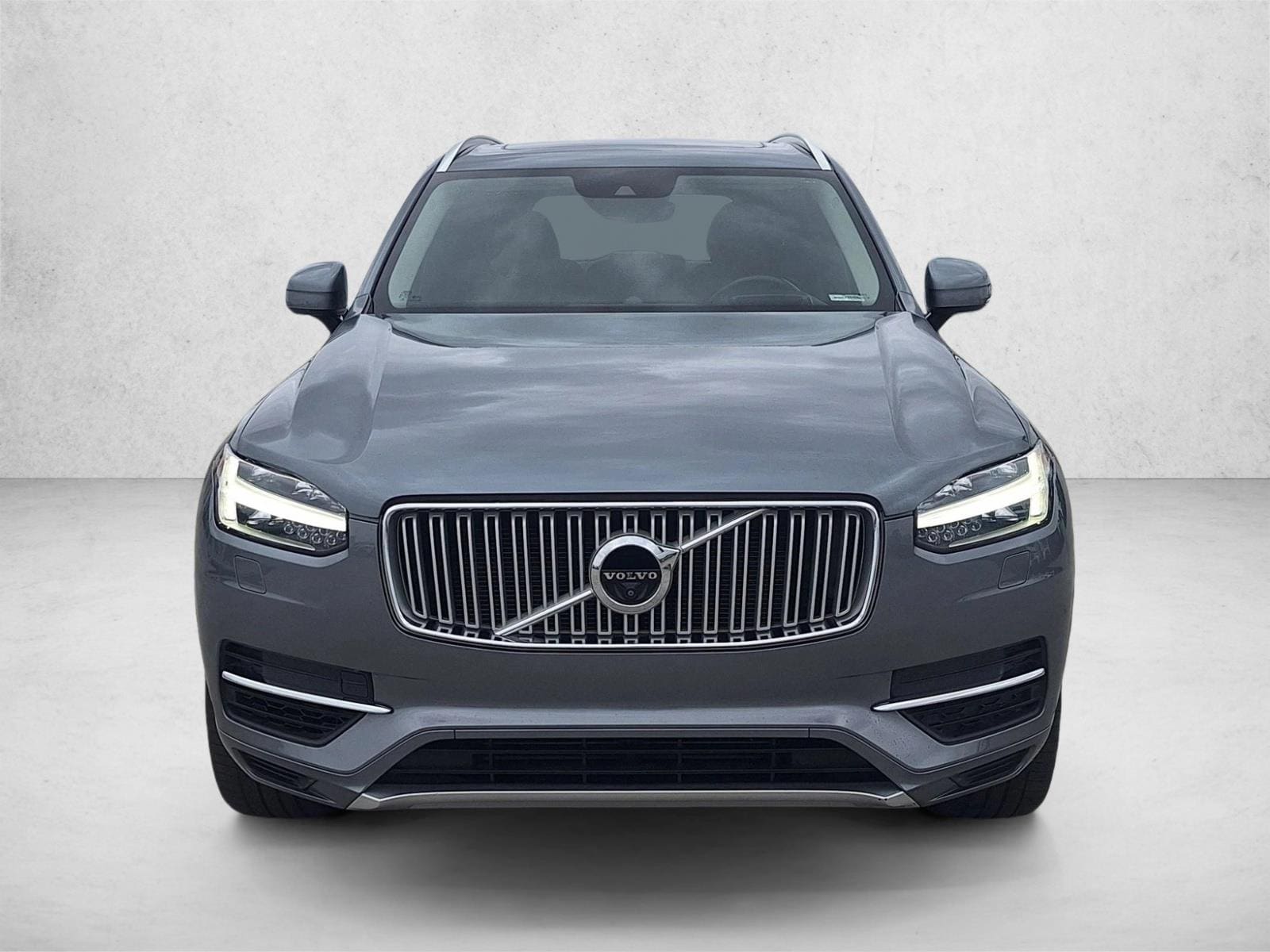 2018 Volvo XC90 Hybrid T8 AWD Inscription photo 3