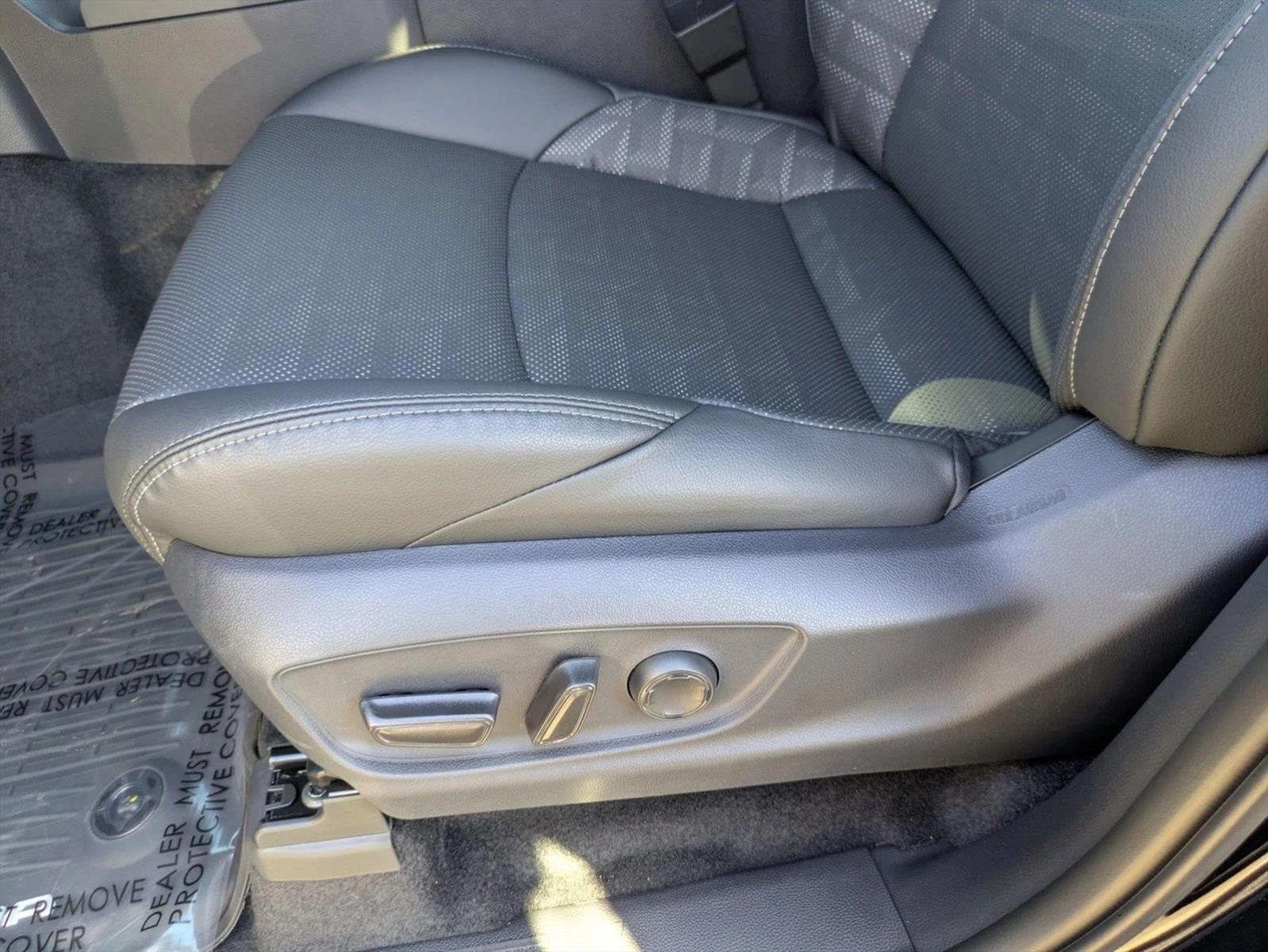 2025 Toyota Tacoma TRD Sport 4x4 Double Cab Long Bed photo 3