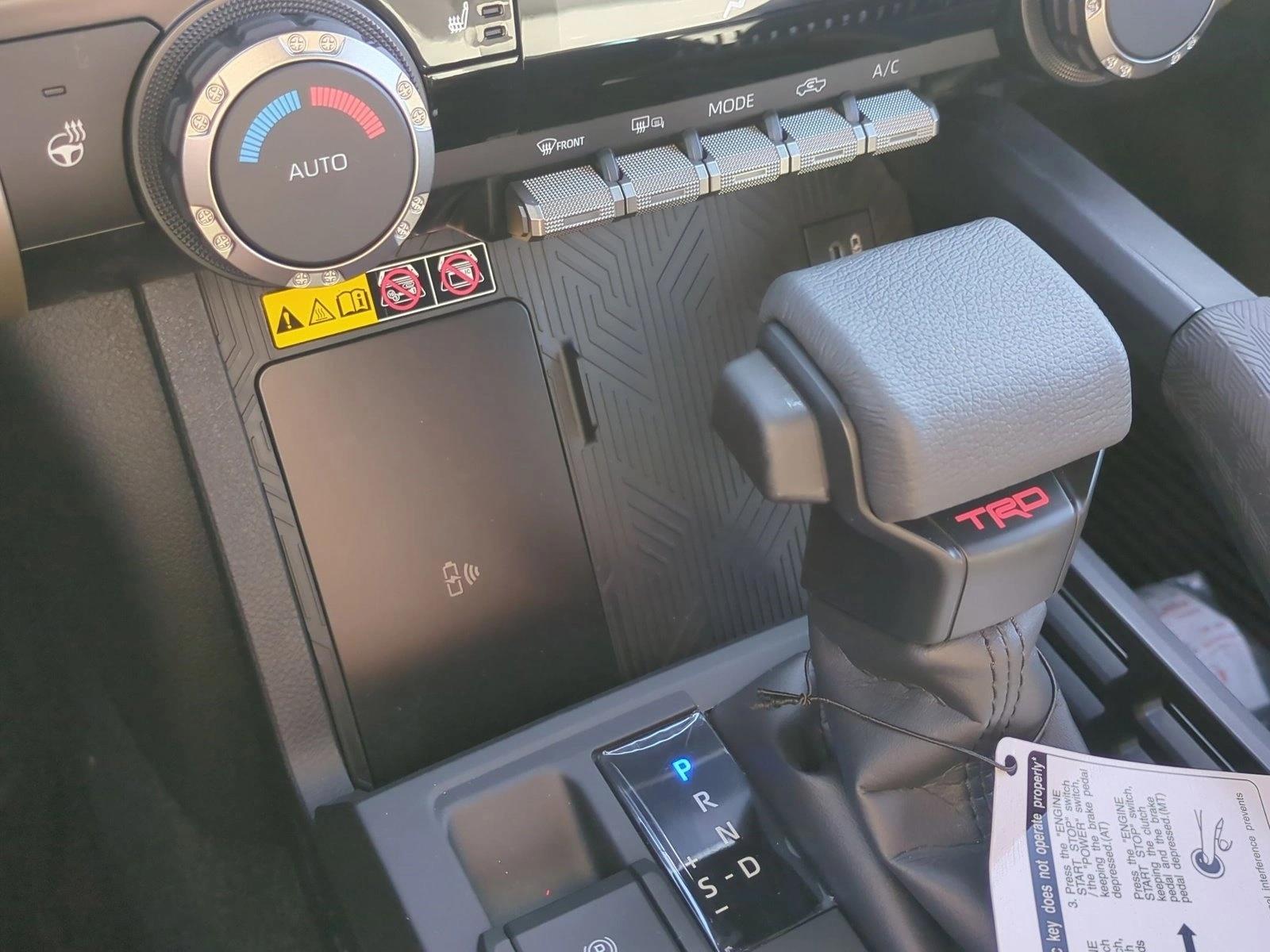 2025 Toyota Tacoma TRD Off Road - Photo 12