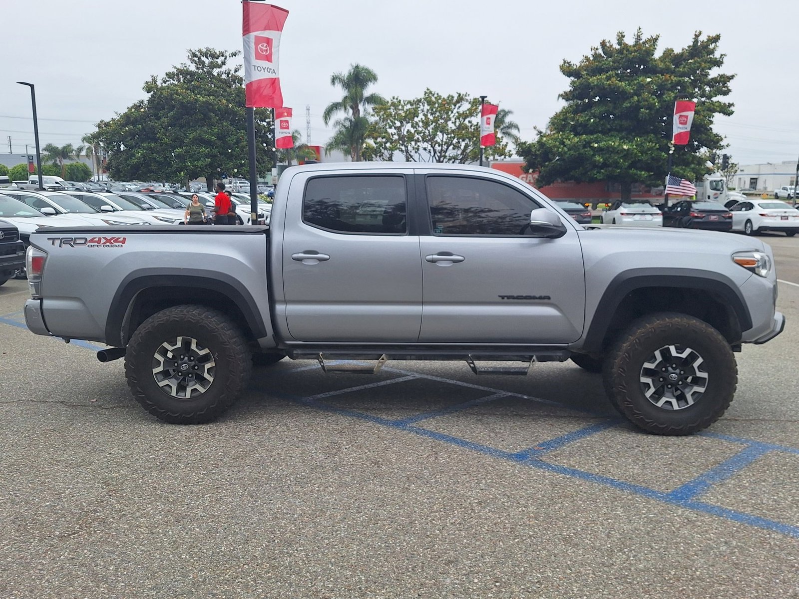 2021 Toyota Tacoma TRD V6 photo 4
