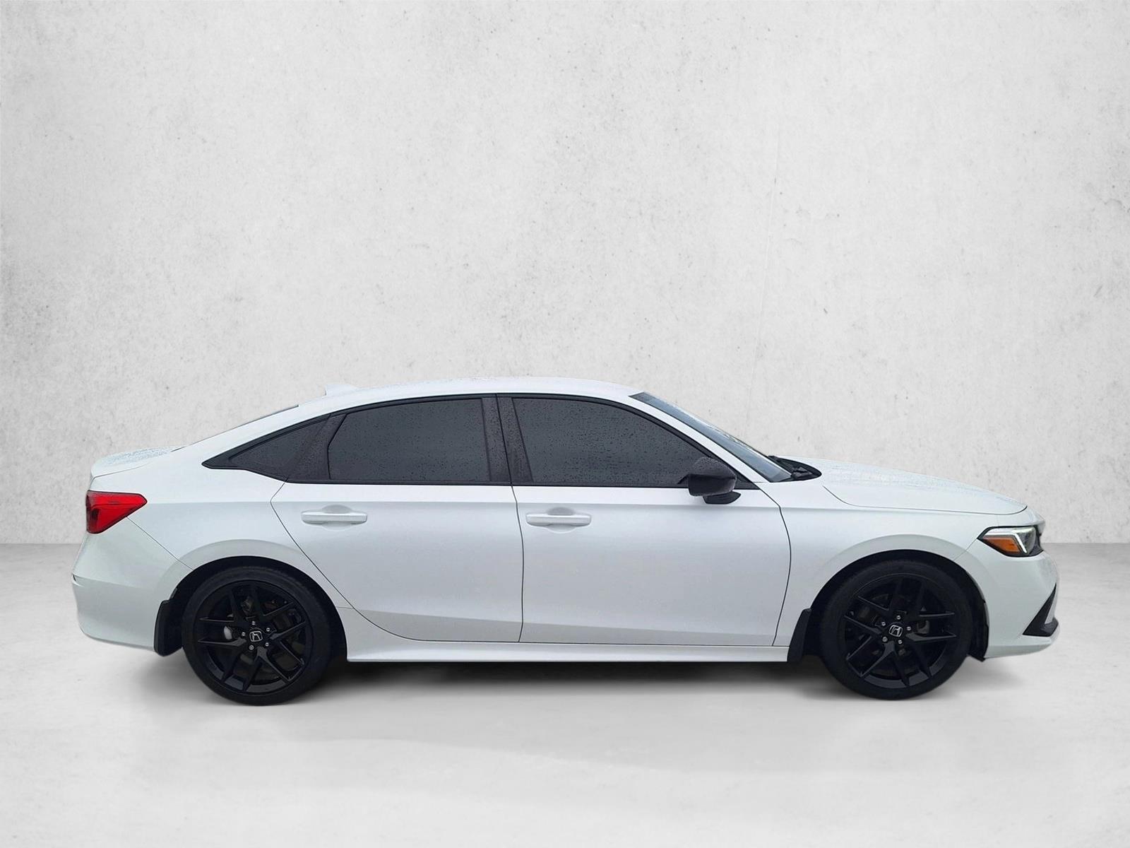 2023 Honda Civic Sport photo 4