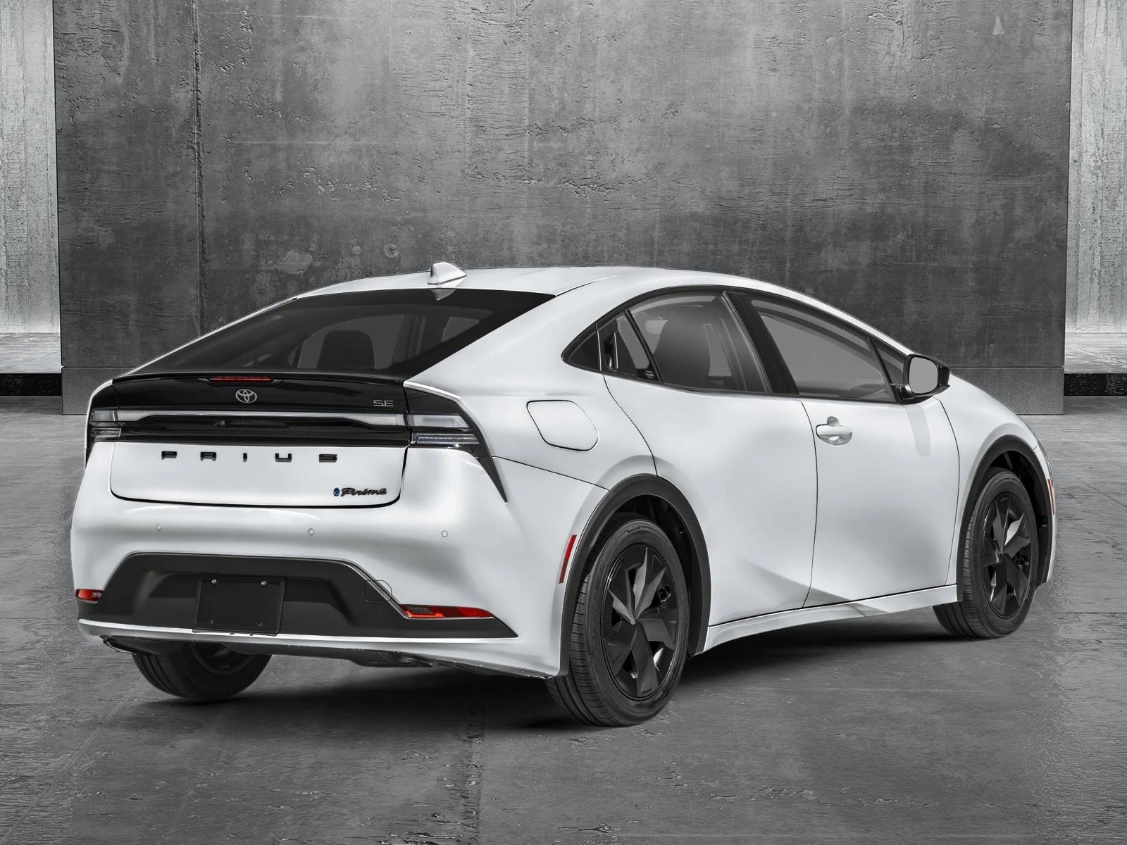 2025 Toyota Prius Plug-in Hybrid SE photo 2