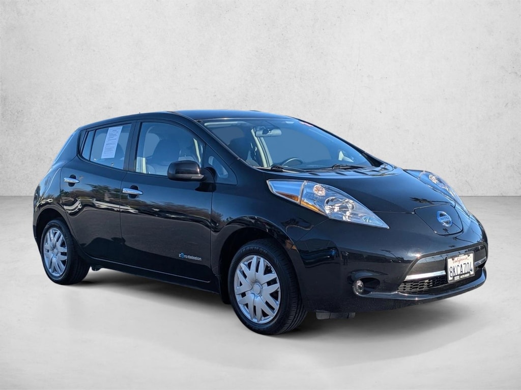 Used 2015 Nissan LEAF S Hatchback
