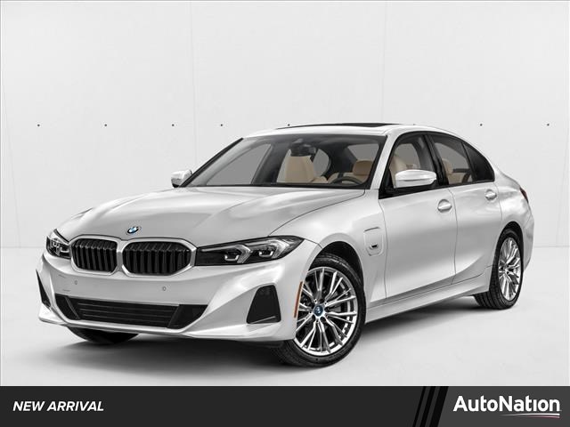 2023 BMW 3 Series 330e Sedan's photo