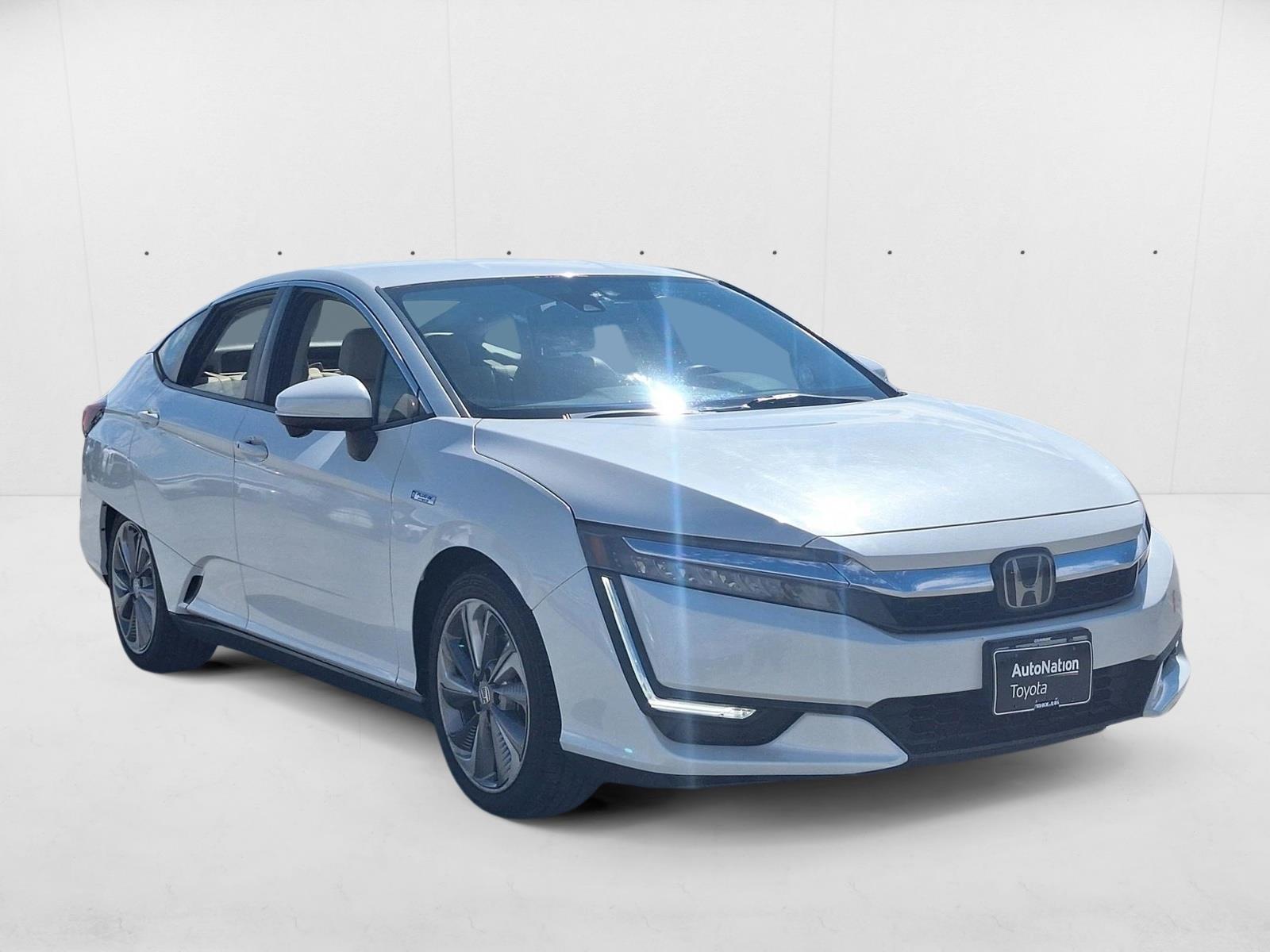 2018 Honda Clarity Plug-In Hybrid photo 3