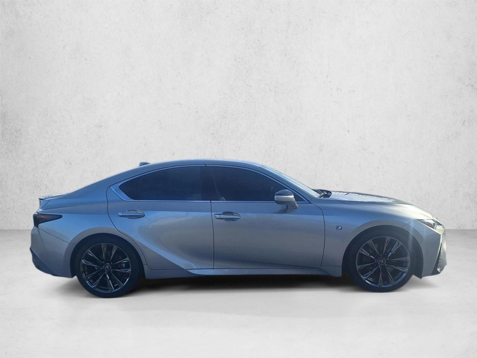 2022 Lexus IS 350 F SPORT photo 4