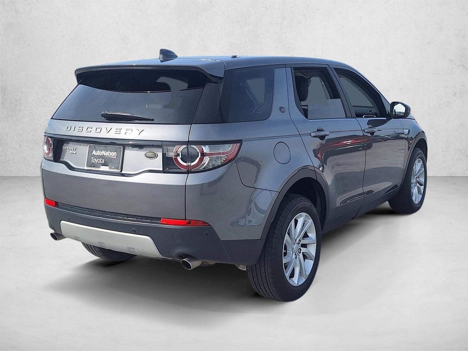 2019 Land Rover Discovery Sport HSE photo 5