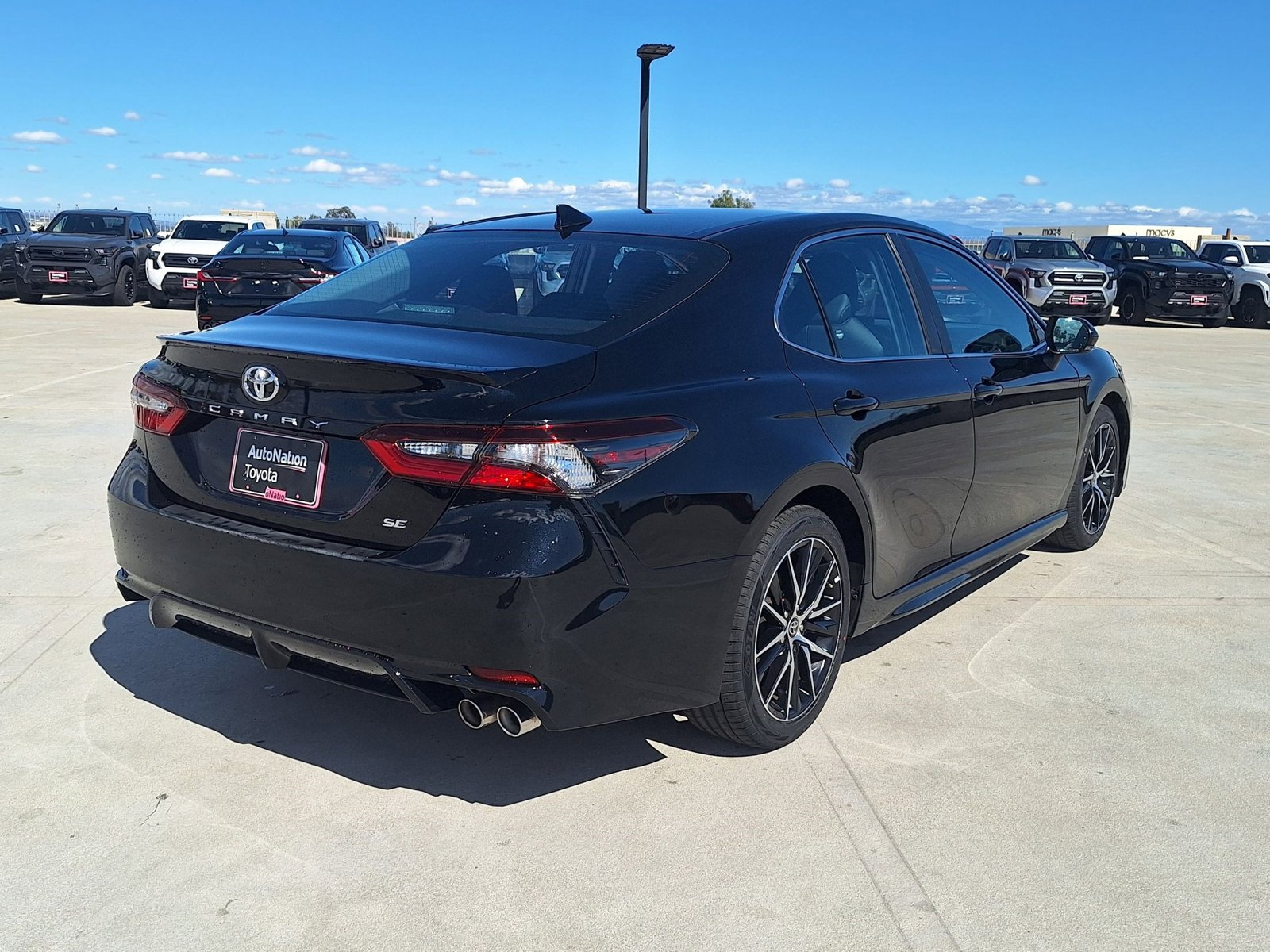 2021 Toyota Camry SE photo 5