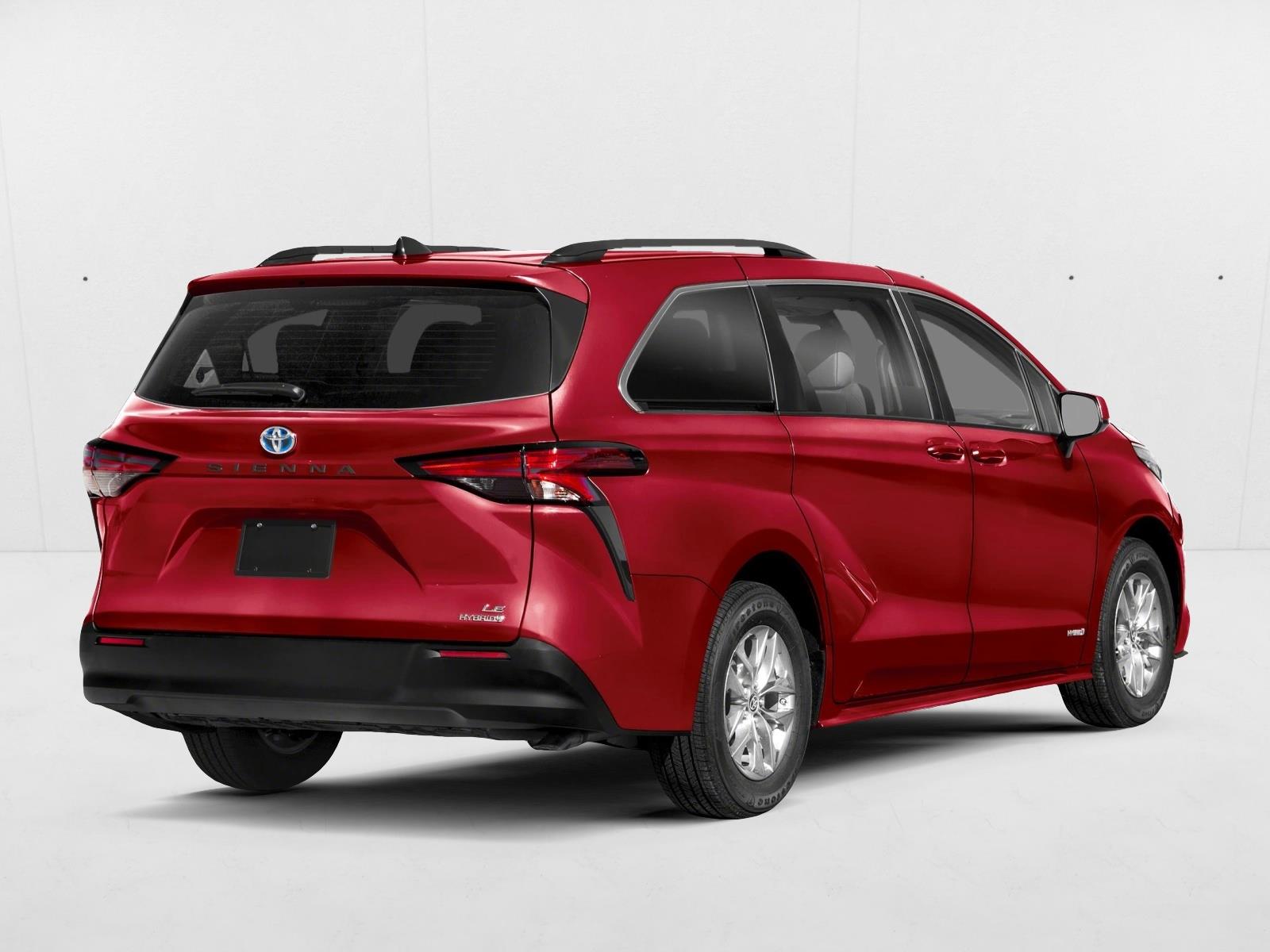 2025 Toyota Sienna LE photo 2