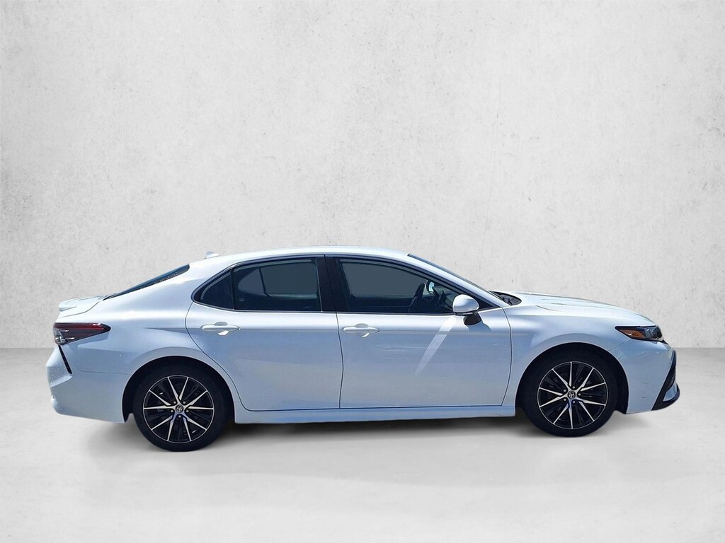 Used 2023 Toyota Camry SE Sedan
