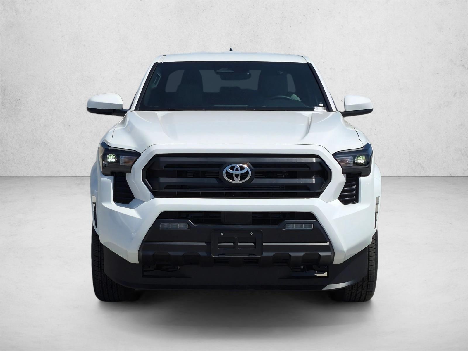 2026 Toyota Tacoma SR5 - Photo 6
