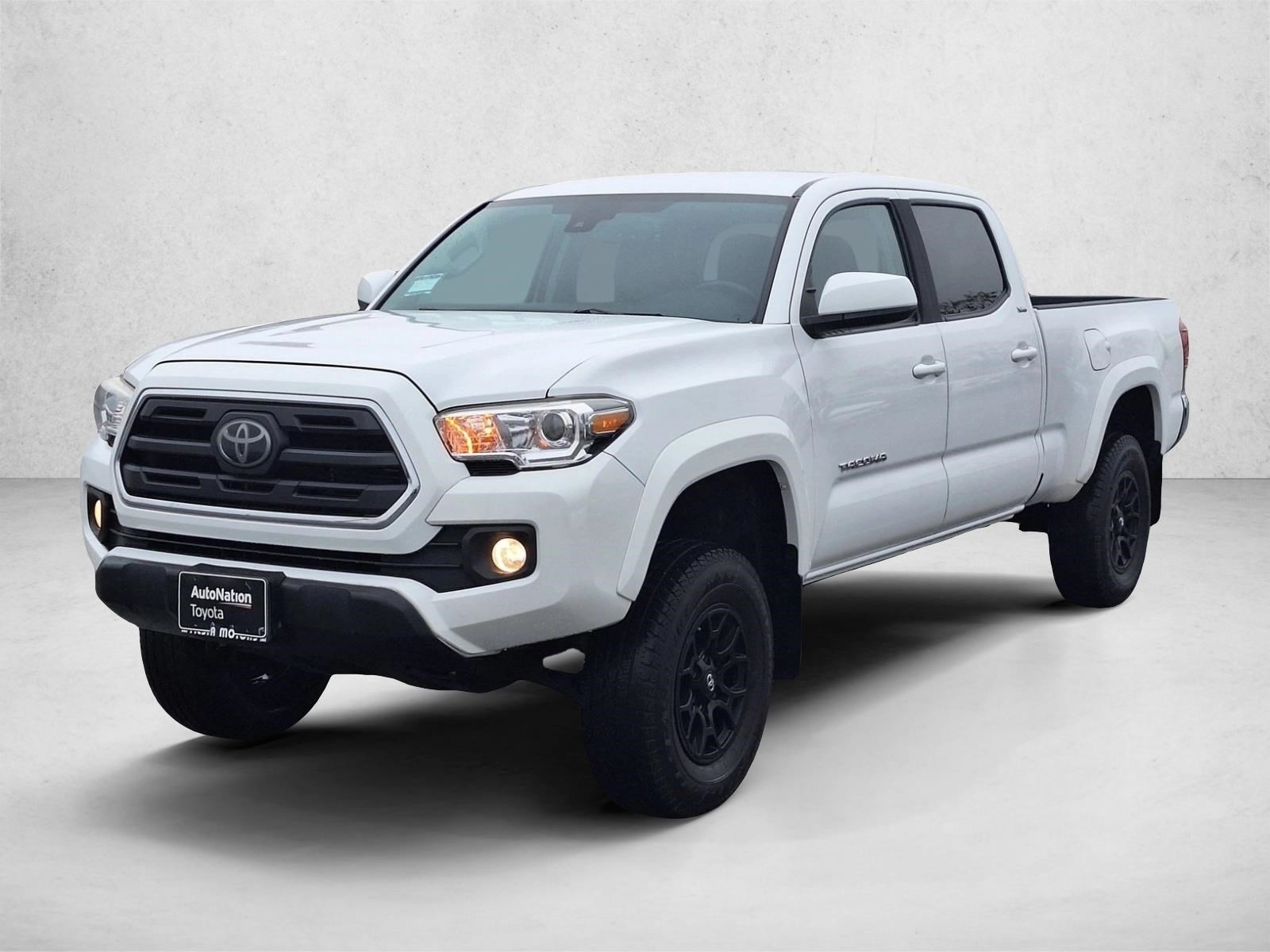 2019 Toyota Tacoma SR5's photo