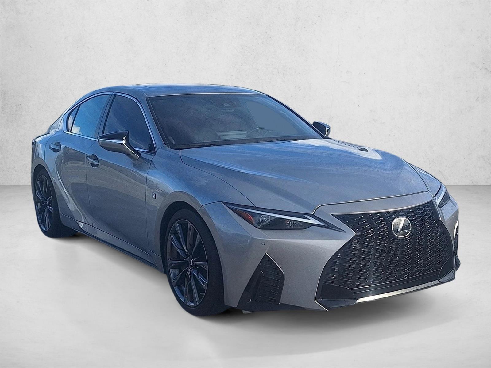 2022 Lexus IS 350 F SPORT photo 3