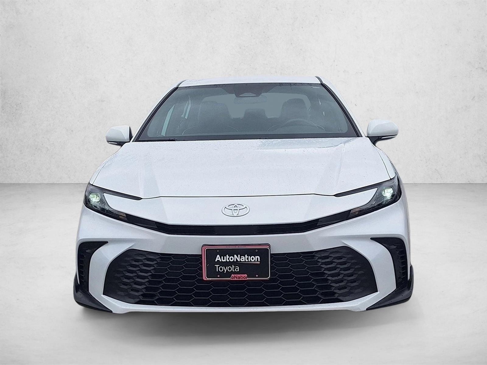 2025 Toyota Camry SE photo 2