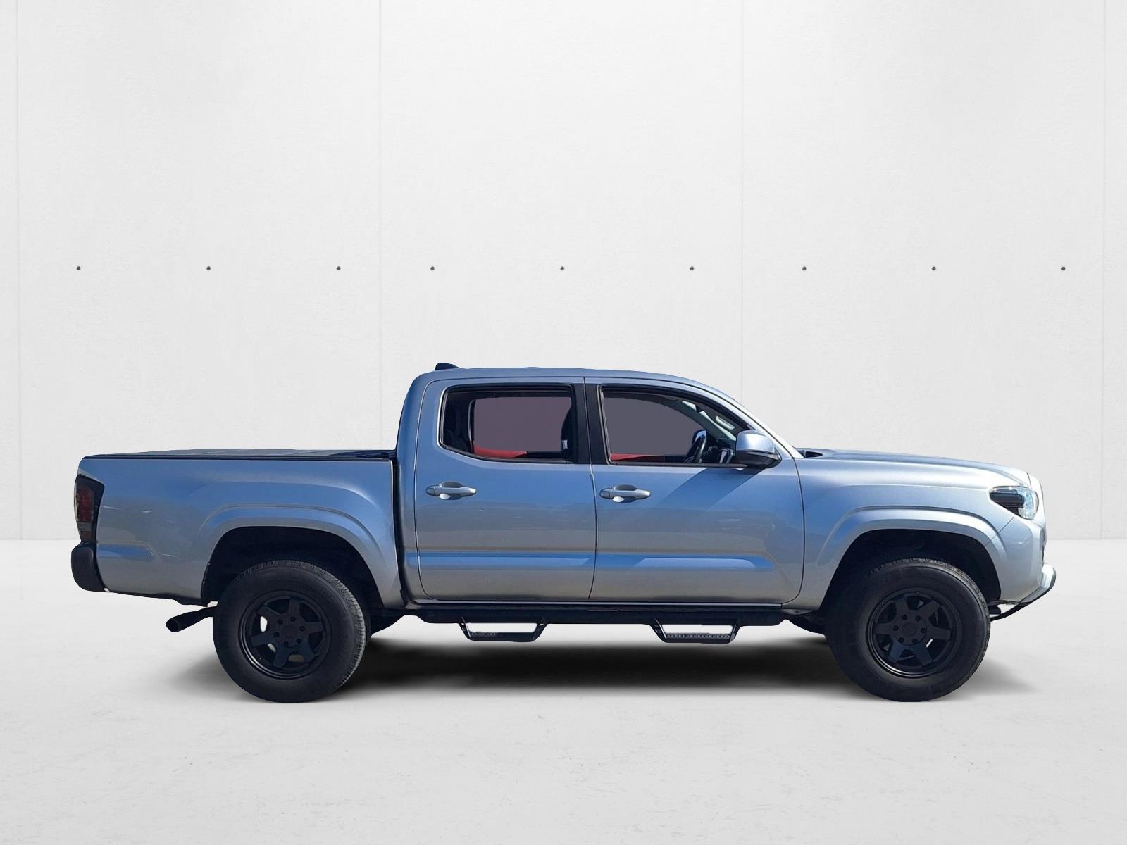 2020 Toyota Tacoma SR5 photo 4