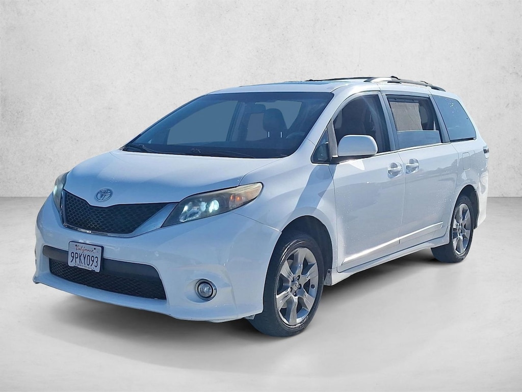 Used 2012 Toyota Sienna SE 8 Passenger Van