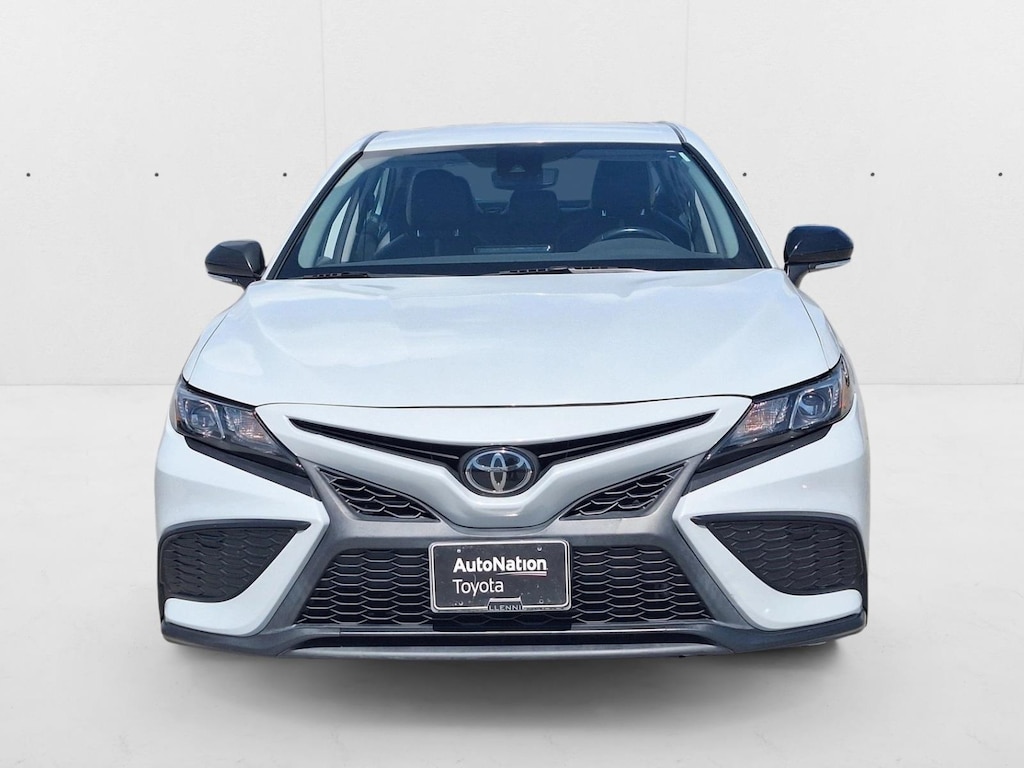 Used 2023 Toyota Camry SE Sedan