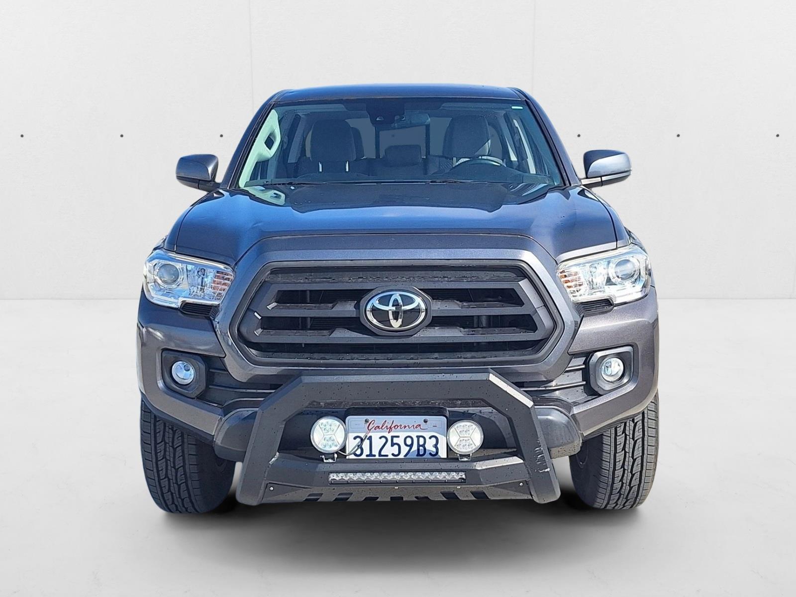 2020 Toyota Tacoma SR5 photo 2