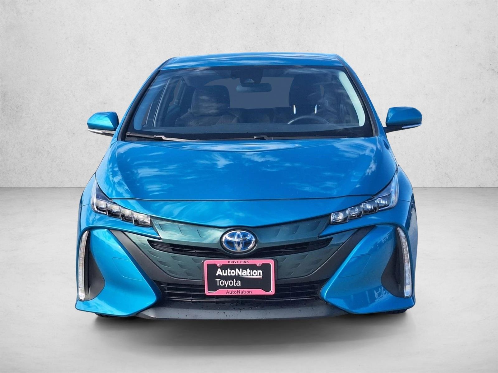 2018 Toyota Prius Prime Plus photo 2