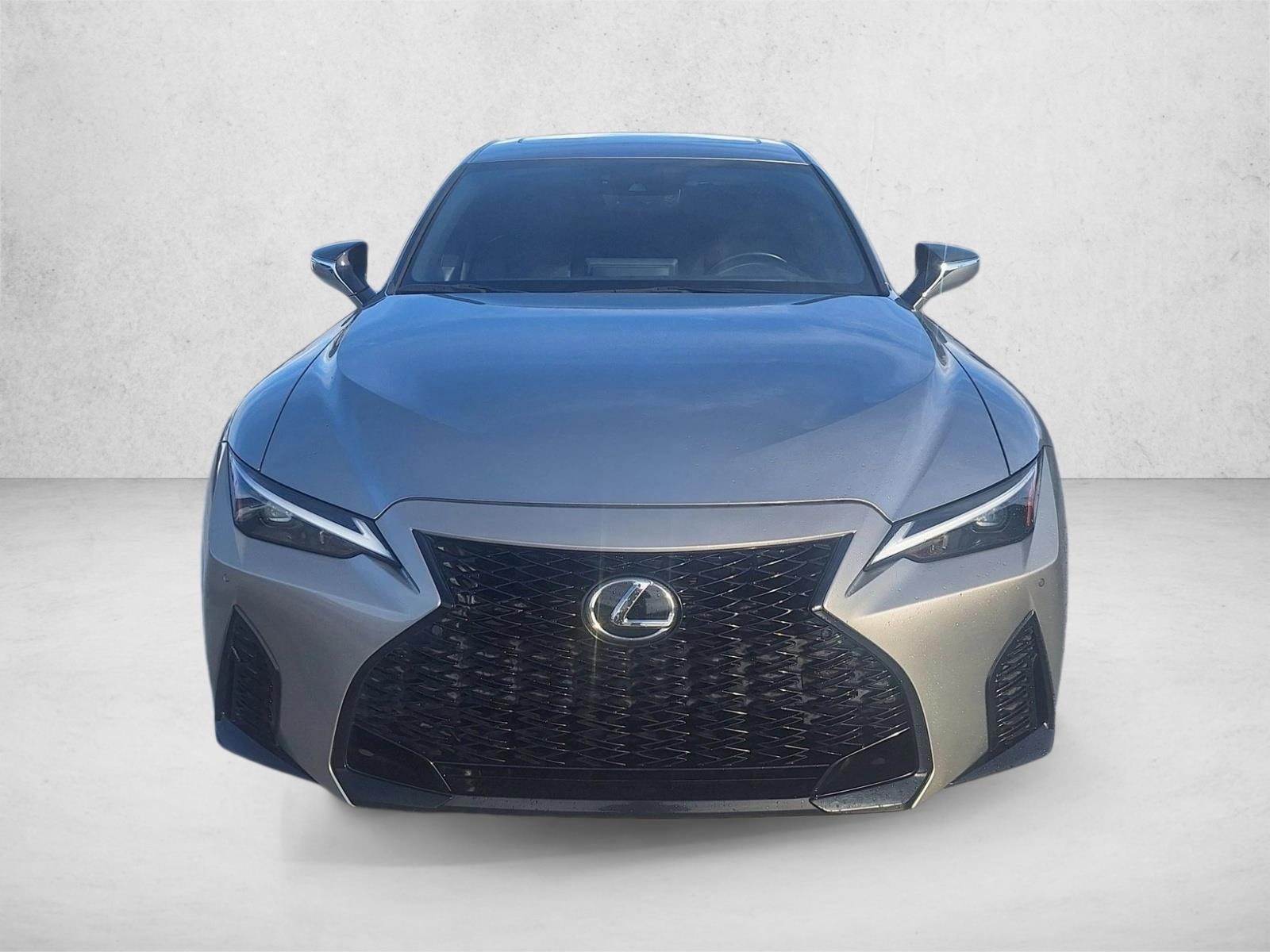 2022 Lexus IS 350 F SPORT photo 2