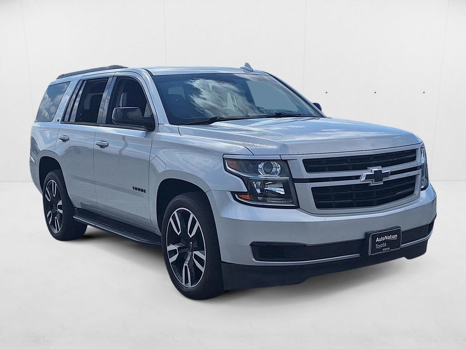 2019 Chevrolet Tahoe LT RST photo 3