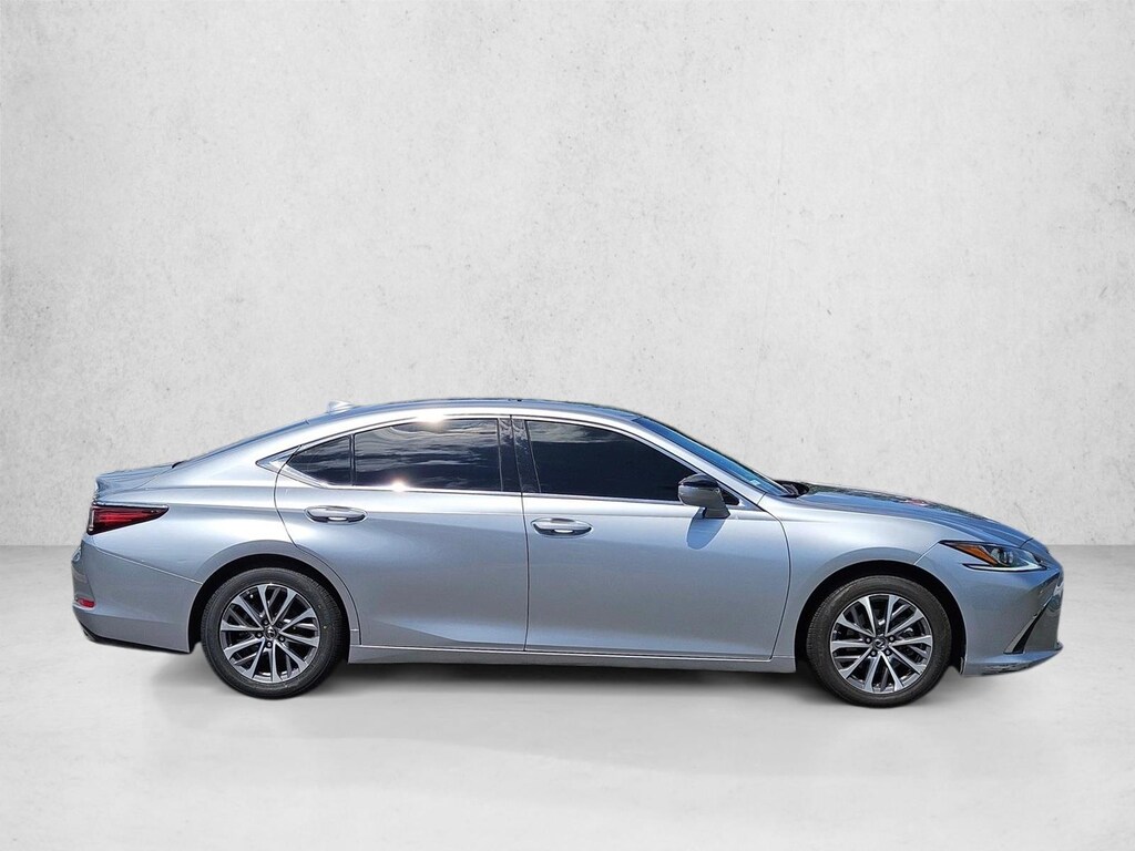 Used 2022 Lexus ES 350 Sedan