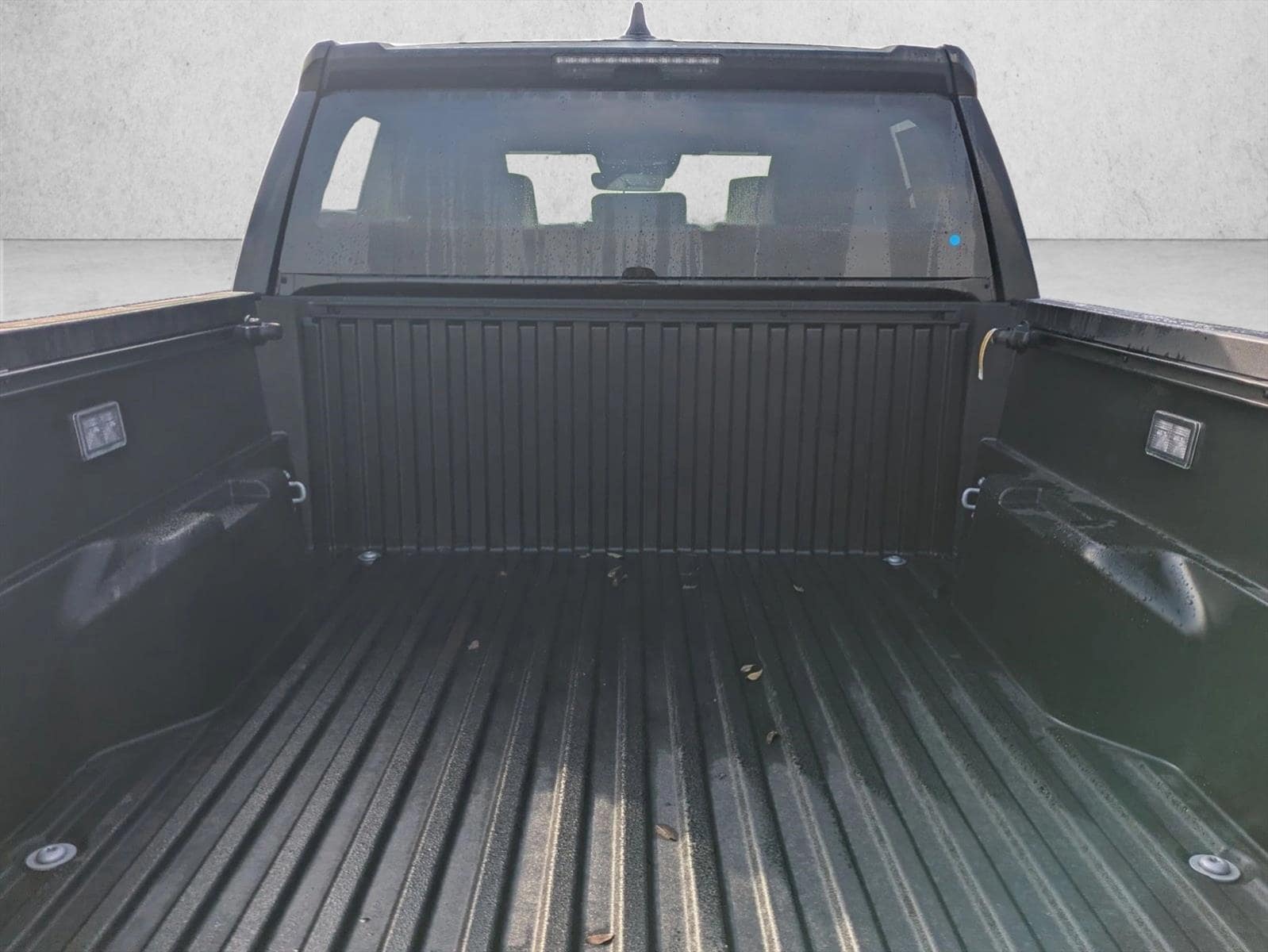 2026 Toyota Tacoma SR5 - Photo 17