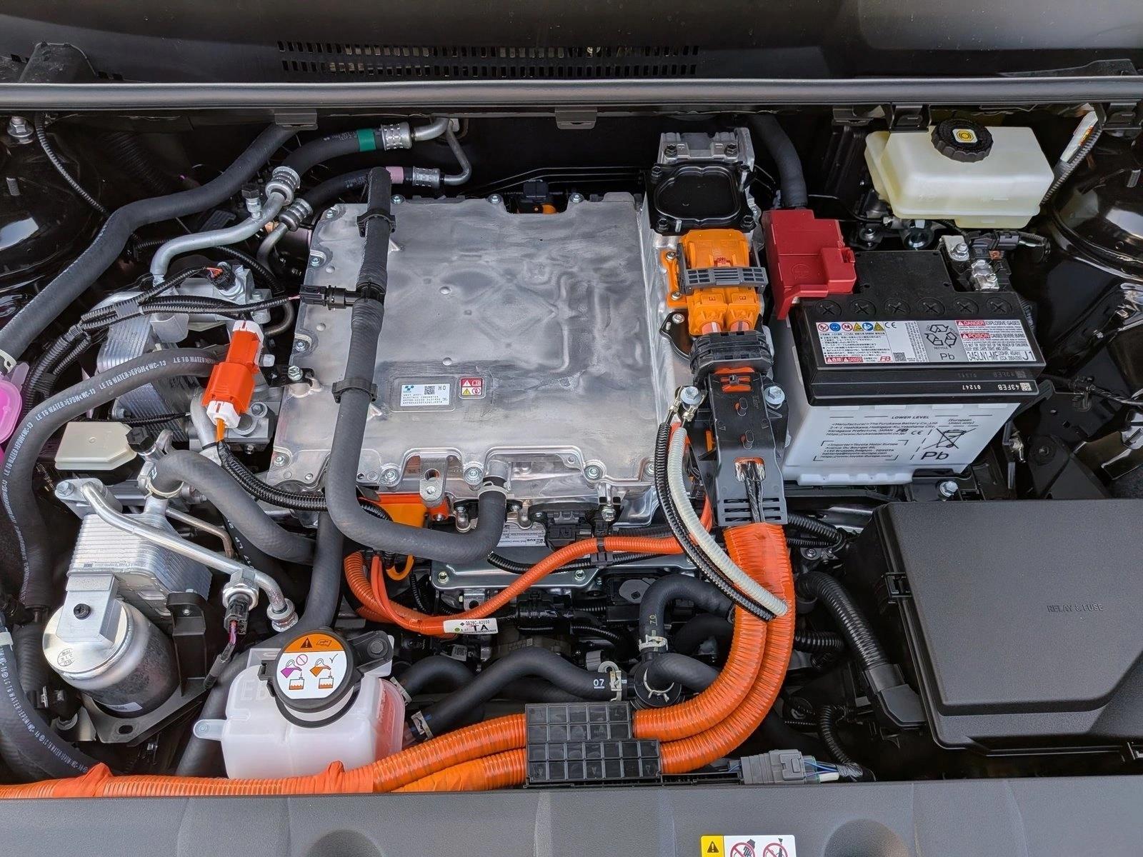 2026 Toyota C-HR SE - Photo 16