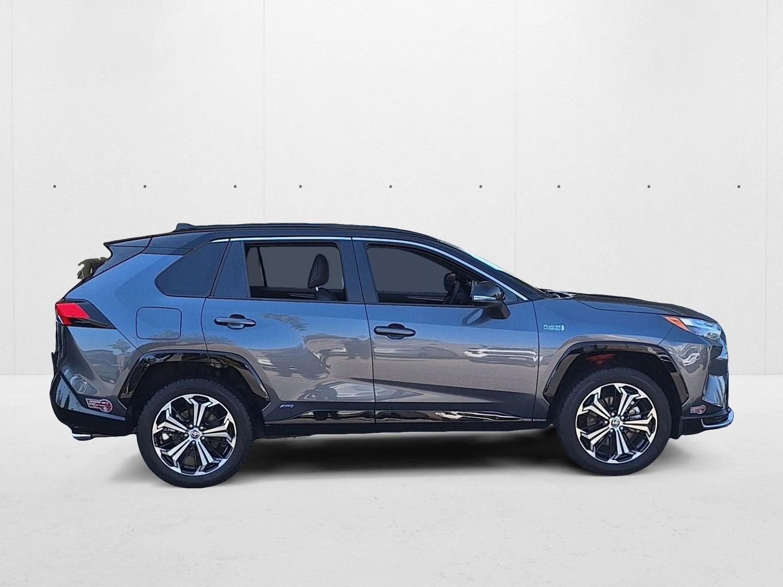 2023 Toyota RAV4 Prime XSE photo 4