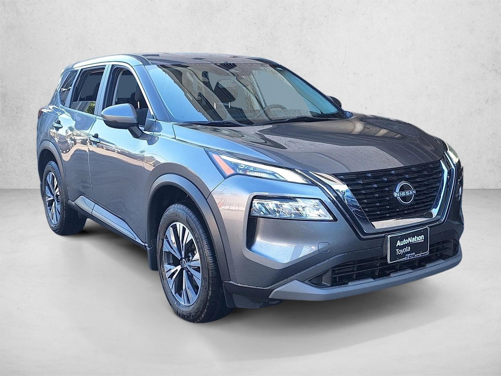 2023 Nissan Rogue SV photo 3