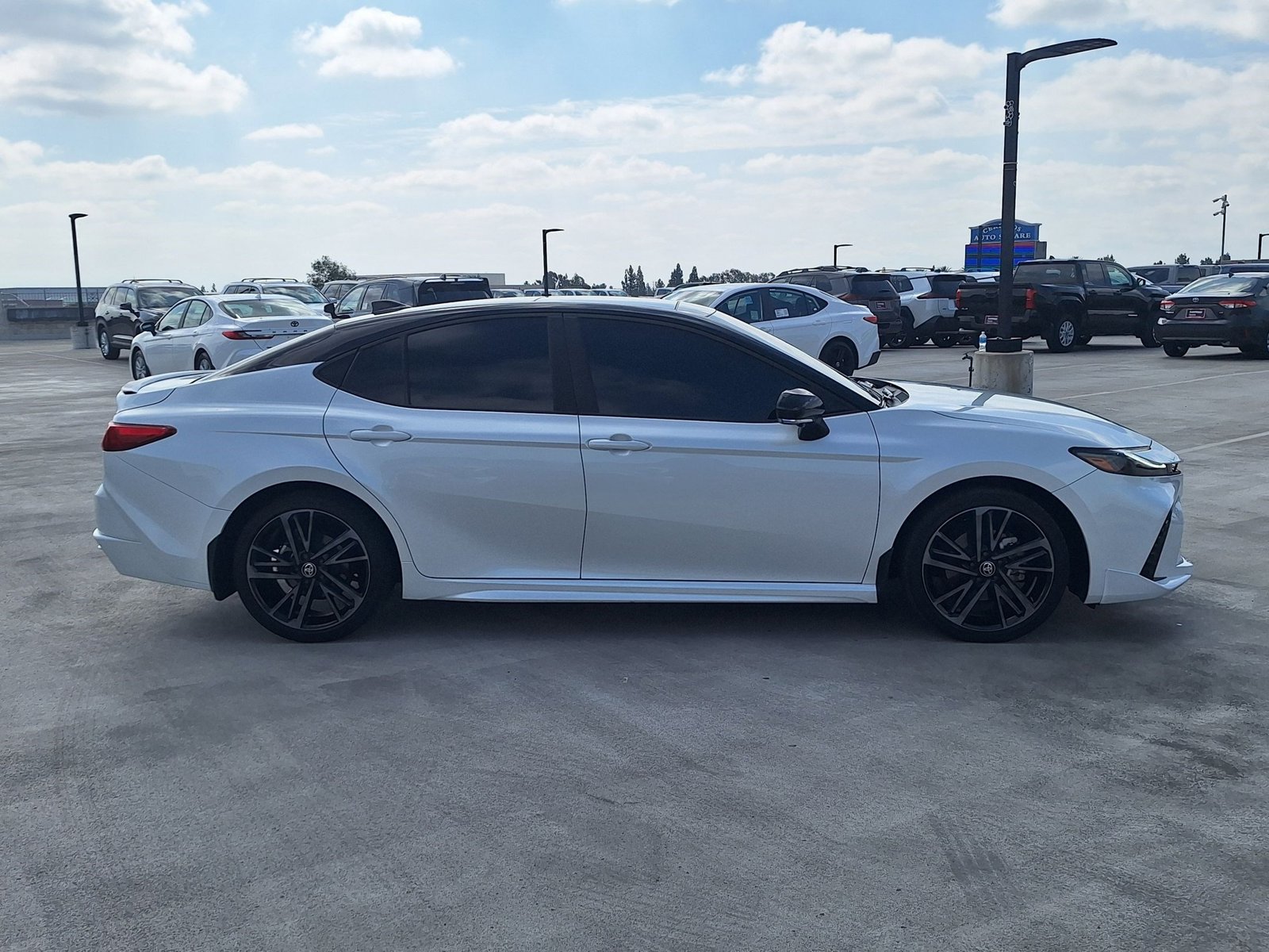 2025 Toyota Camry XSE photo 4
