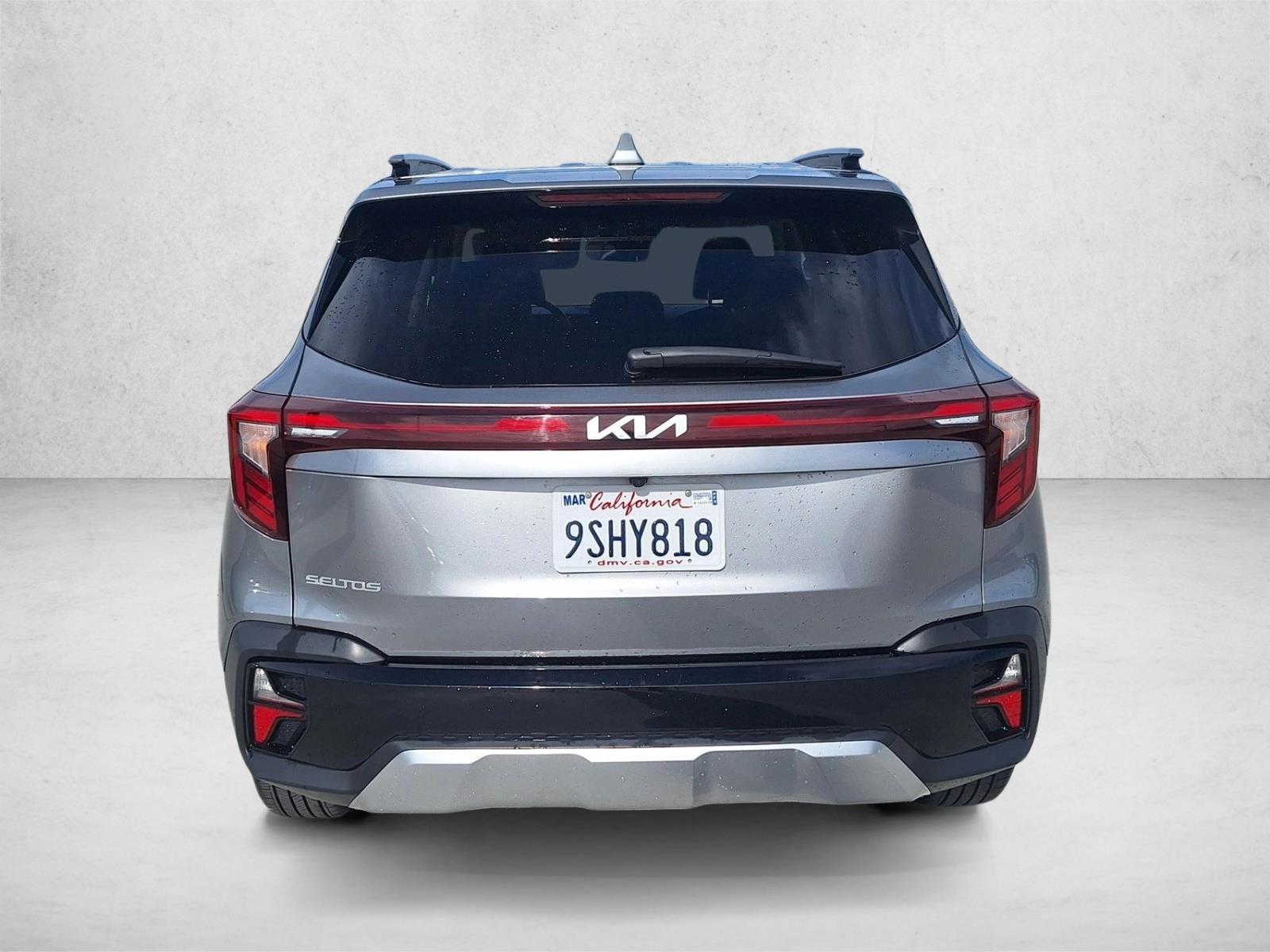 2025 Kia Seltos S photo 6