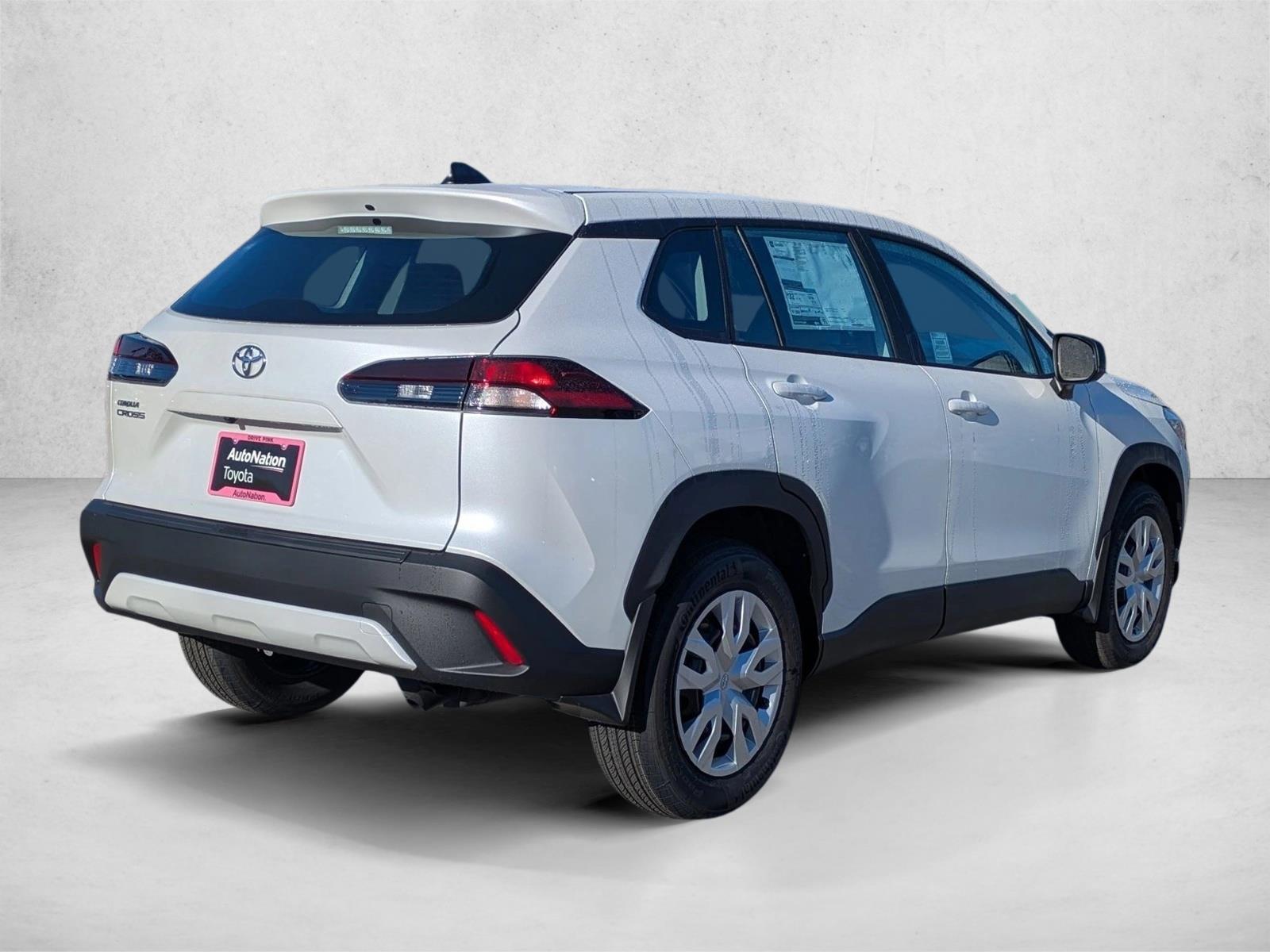 2026 Toyota Corolla Cross L photo 2