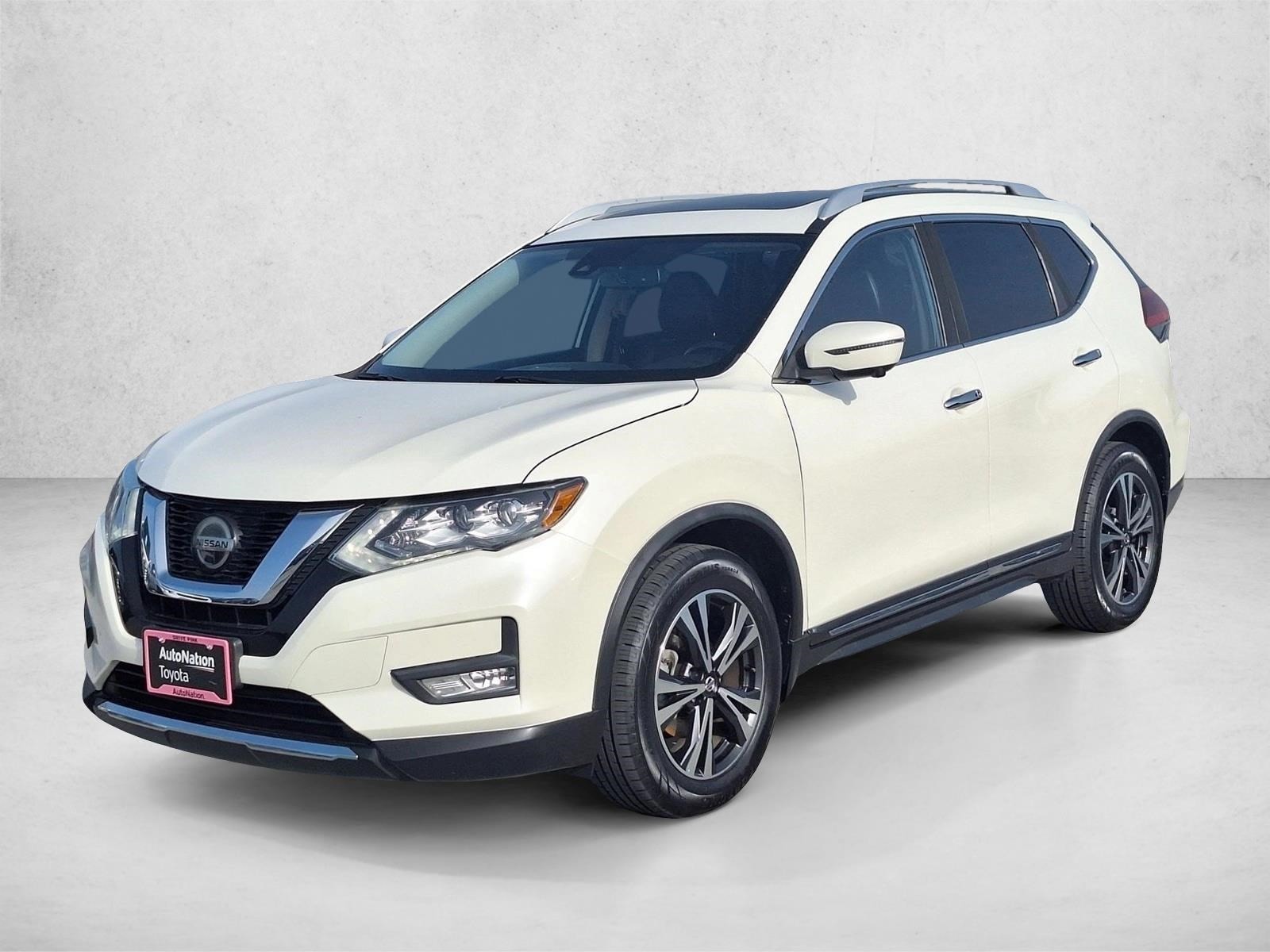 2018 Nissan Rogue SL's photo