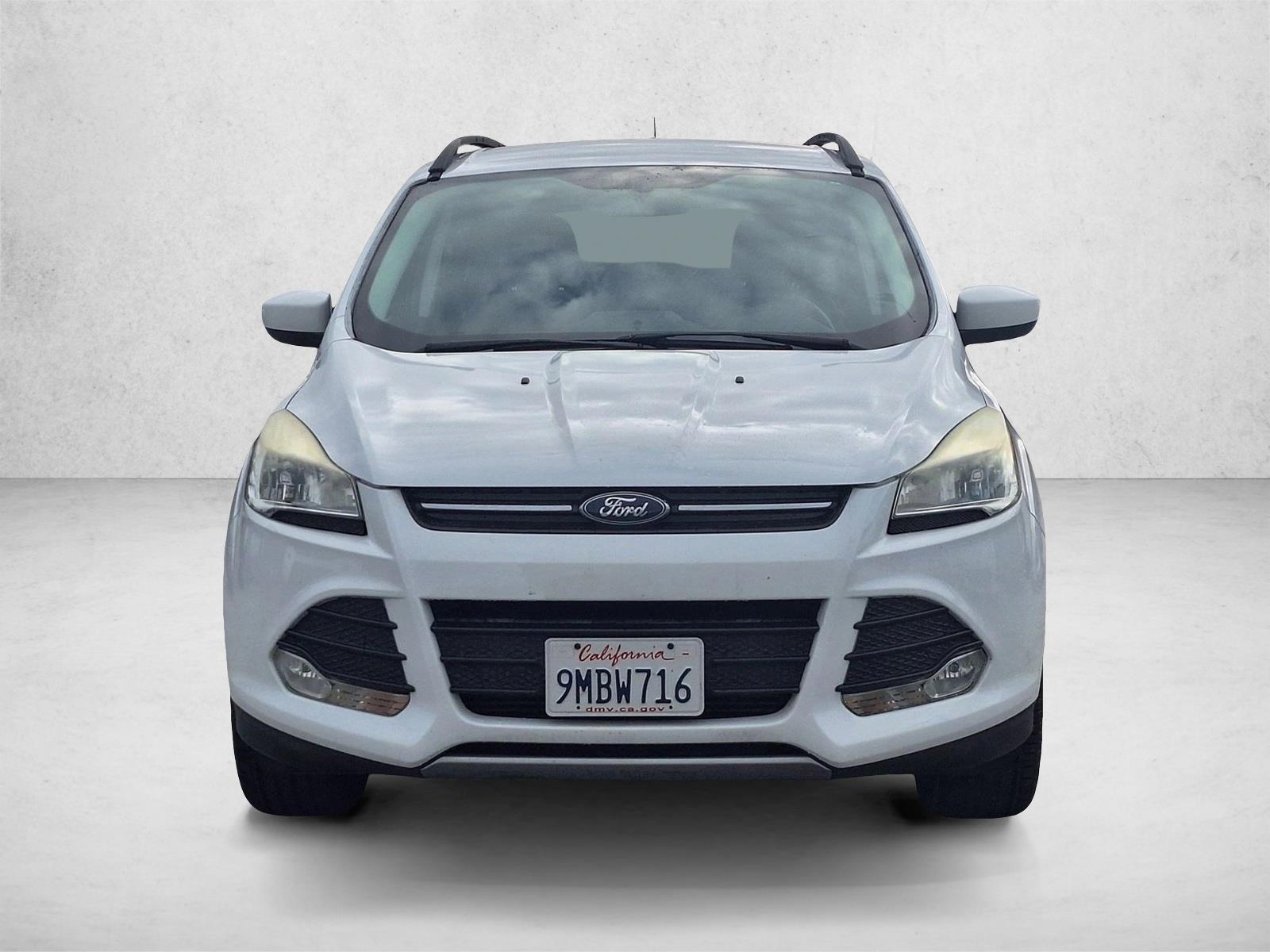 2015 Ford Escape SE photo 2