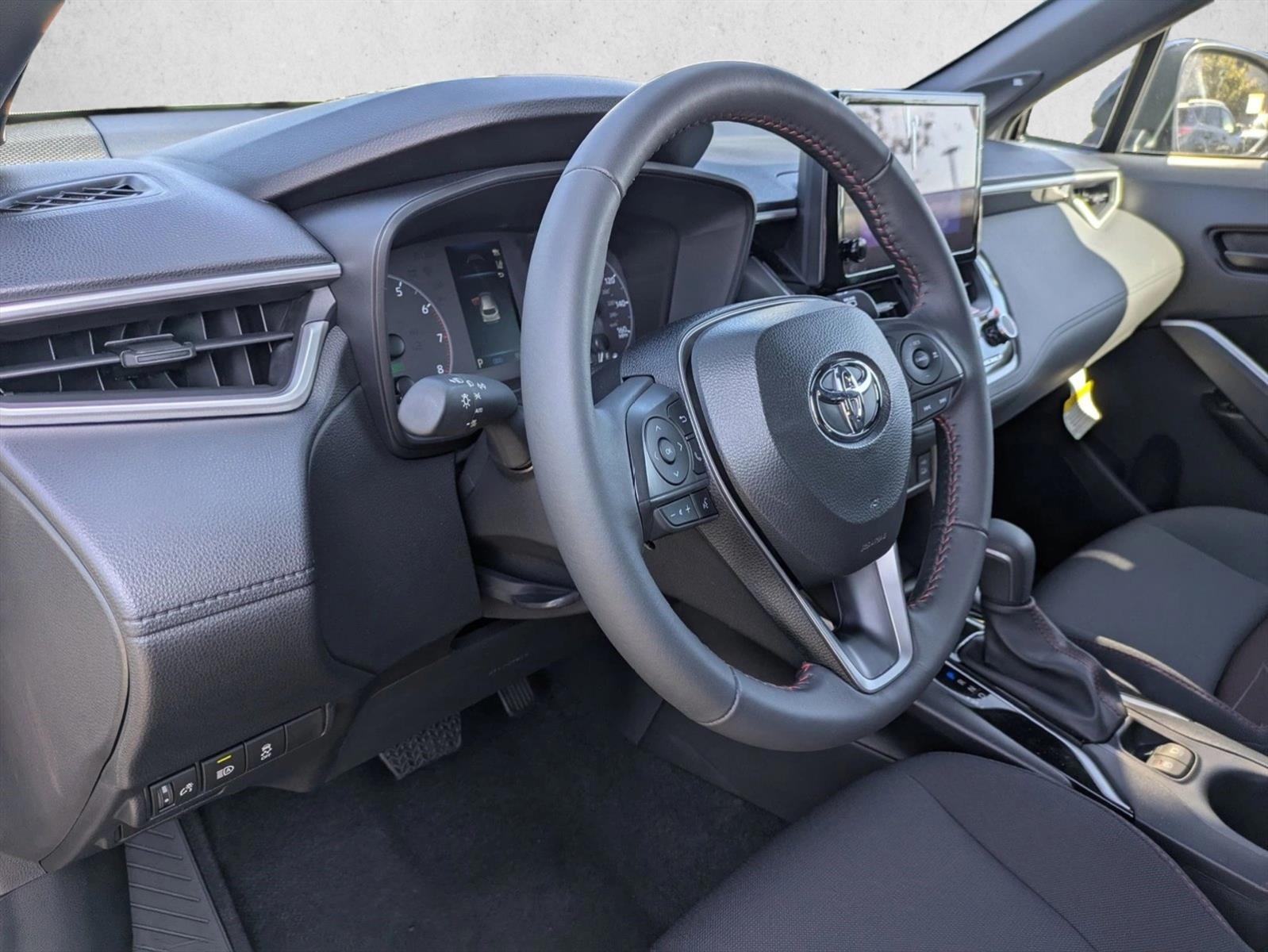 2025 Toyota Corolla Cross XLE XSE photo 2