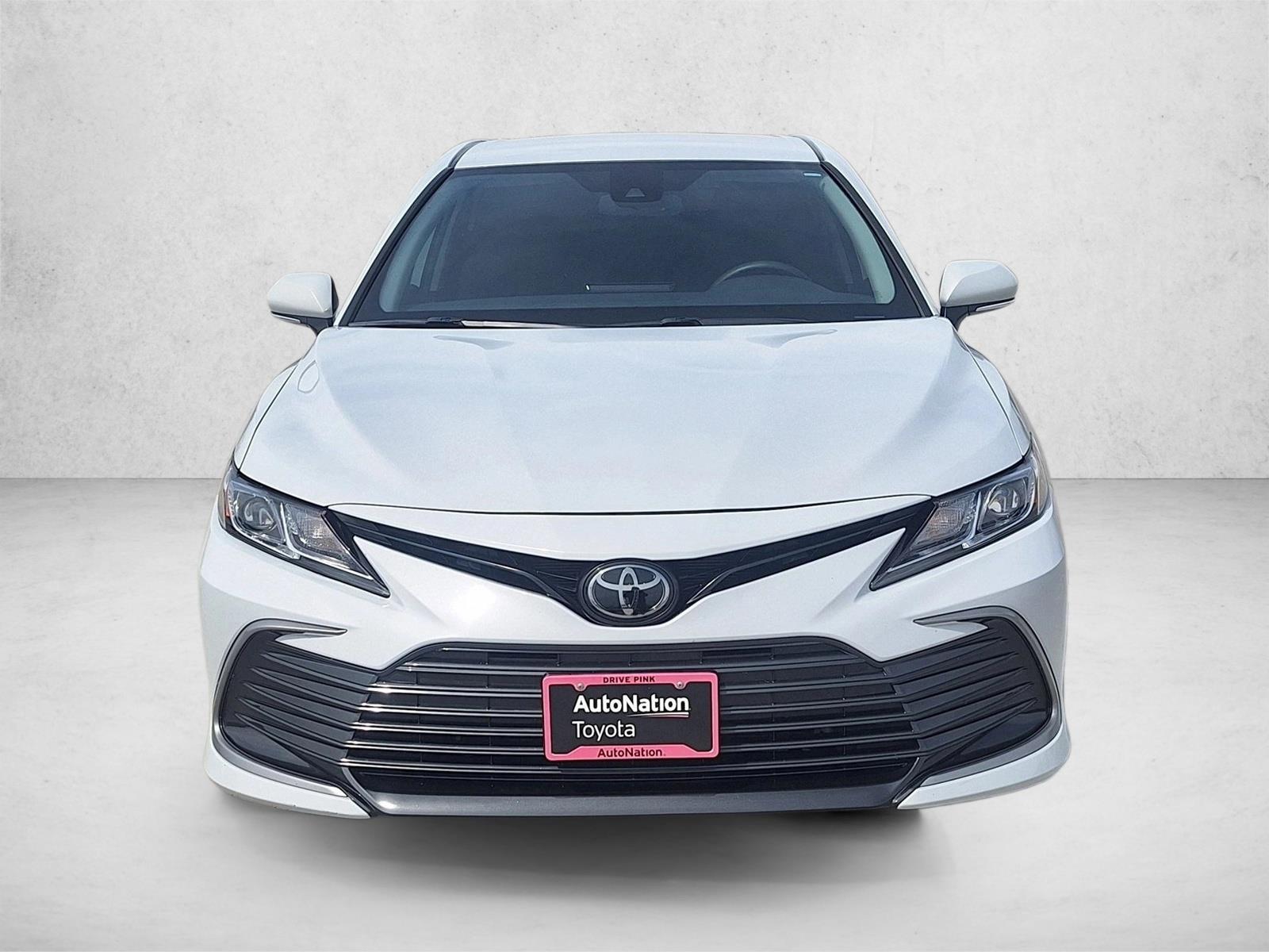 2023 Toyota Camry LE photo 2