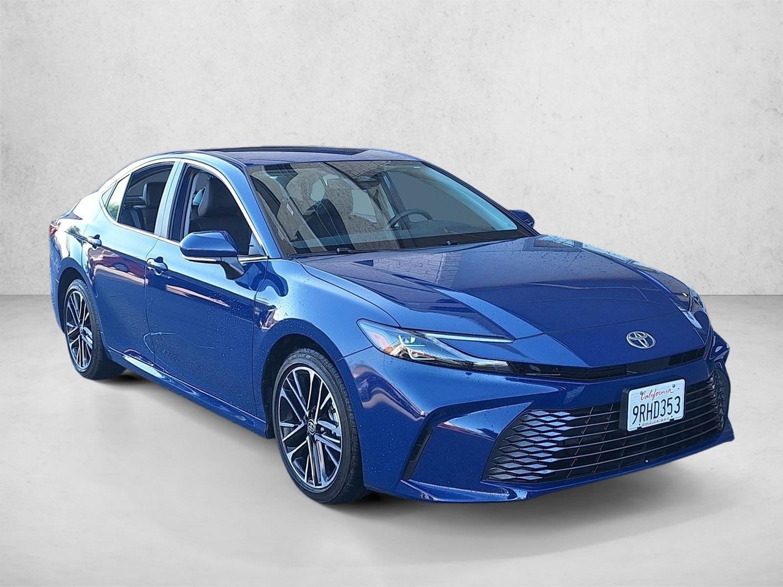 2025 Toyota Camry XLE photo 3