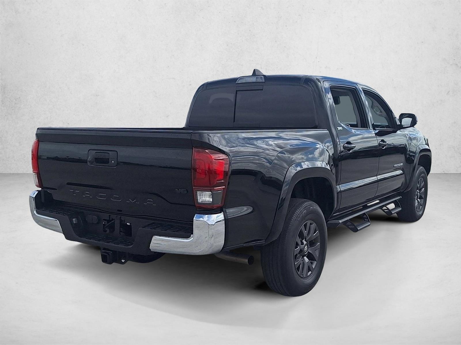 2023 Toyota Tacoma SR5 V6 photo 5