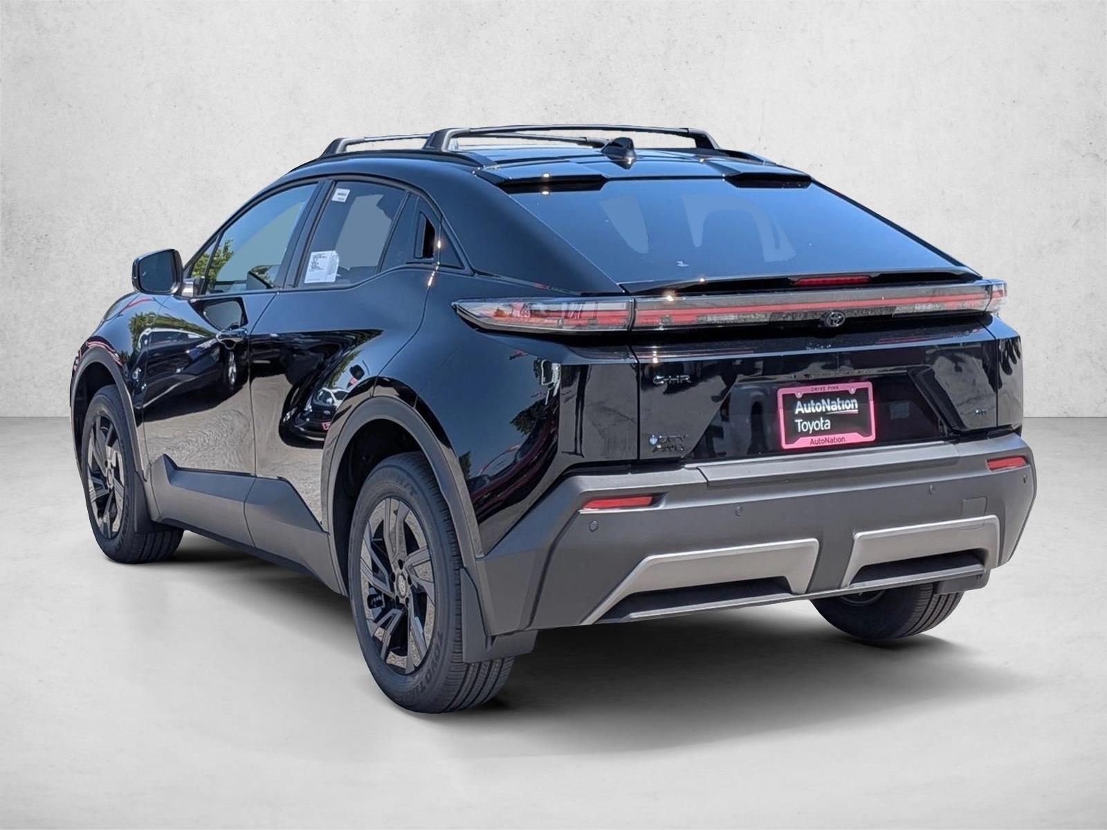 2026 Toyota C-HR SE - Photo 9