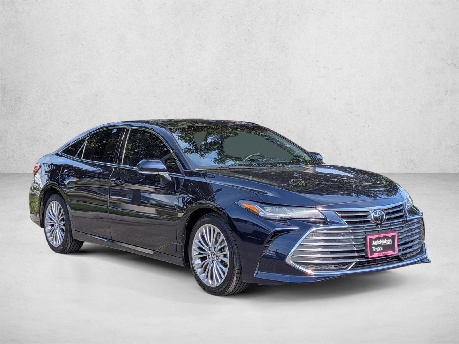 2021 Toyota Avalon Limited photo 2