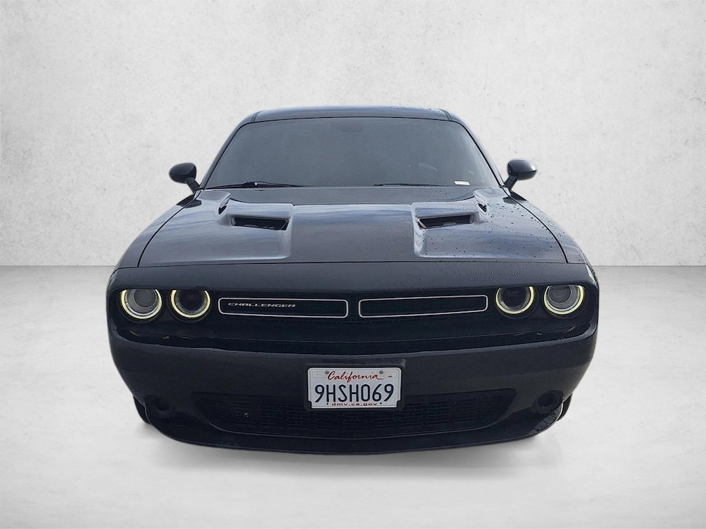 Used 2016 Dodge Challenger SXT Coupe